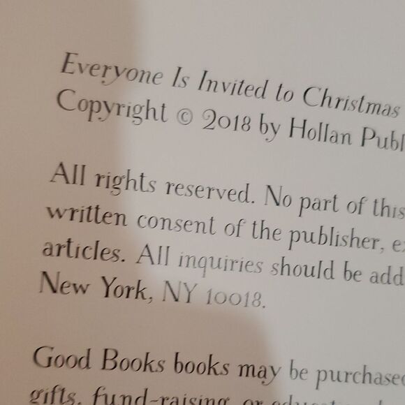 🌏5/$10🌏 Everyone Is Invited to Christmas Book - Picture 6 of 6